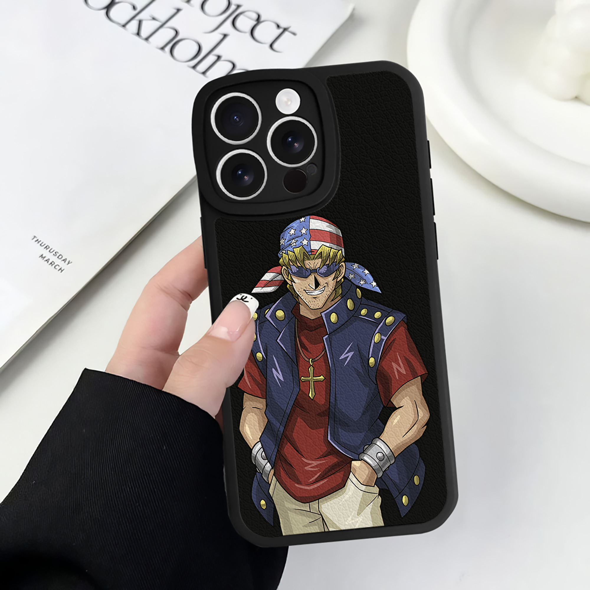 遊☆戯☆王 Yu-Gi-Oh! 【iPhone 16シリーズ対応】シリコンスマホケース（レザー調） 材質：シリコン